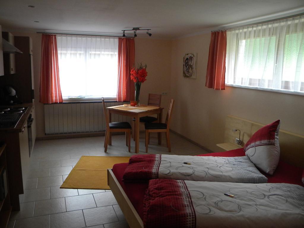 Haus Kinsperger Apartment Klosterle am Arlberg Room photo