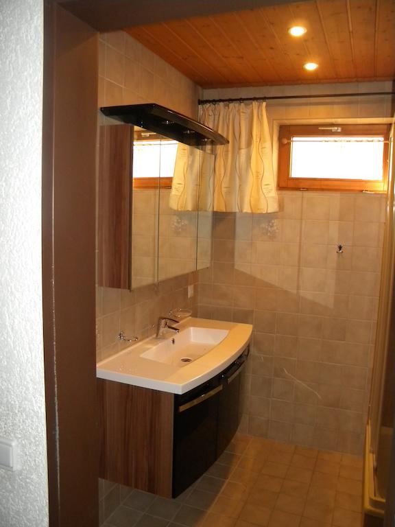 Haus Kinsperger Apartment Klosterle am Arlberg Room photo
